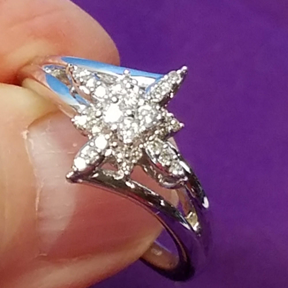 Diamond Cluster Ring - Picture 8 of 16